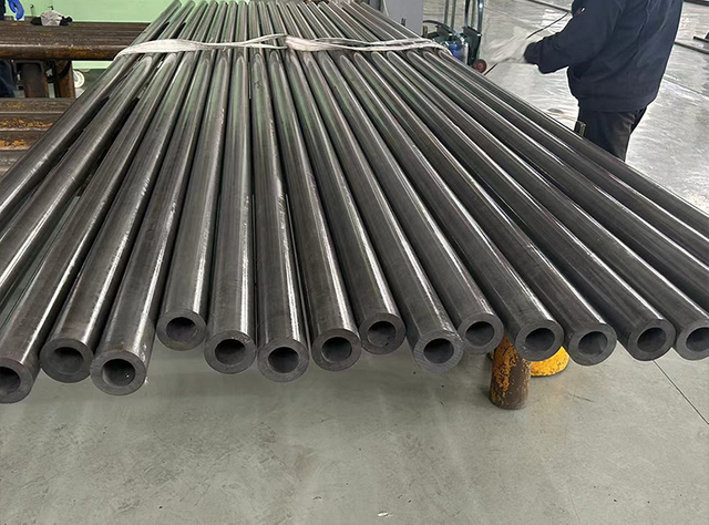 En10305-1 25crmo4, 34CrMo4, 42CrMo4 холоднотянутая бесшовная прецизионная трубка из легированной стали